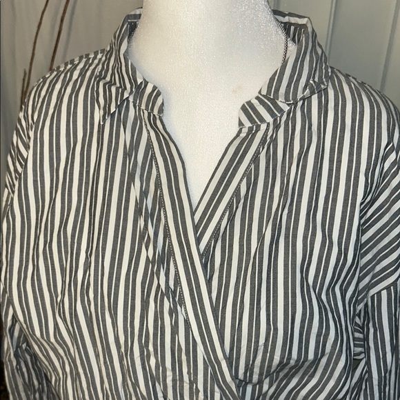 Striped Women's Wrap Jacket - Picture 5 of 10